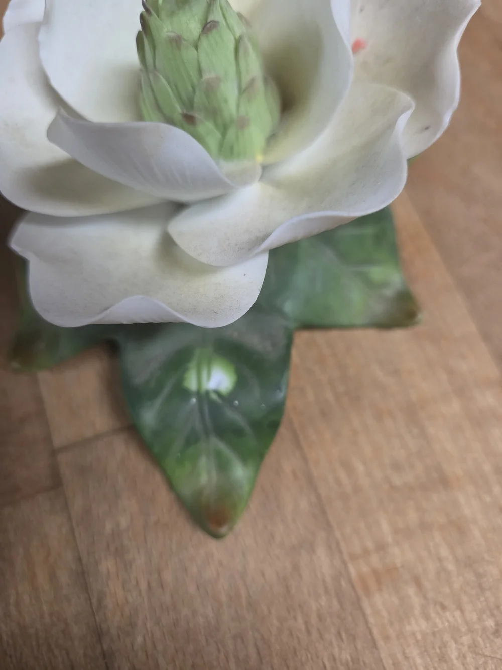 N/A elegant porcelain